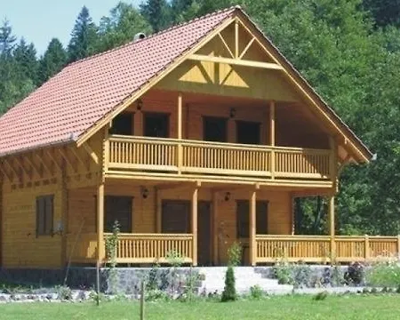 Holiday home Casuta De Lemn *